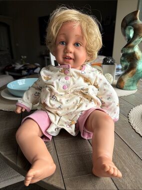 Pat Secrist “Giggles” Baby Doll (1994) – Blonde Hair, Blue Eyes, Soft Body